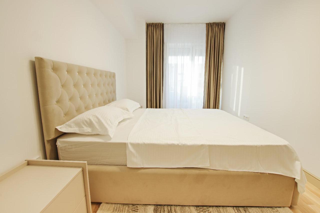 Himson-Beige Apartment Iasi Exterior foto